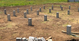 Фундамент на забивных жб сваях под ключ в зиме - фундамент из забивных железобетонных свай цена от 3195 руб/м2